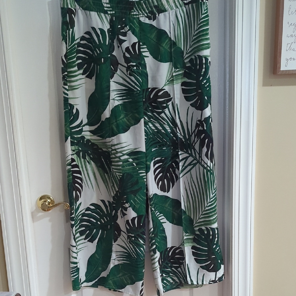 Worthington Green and White Leaf Print Pants 2x
